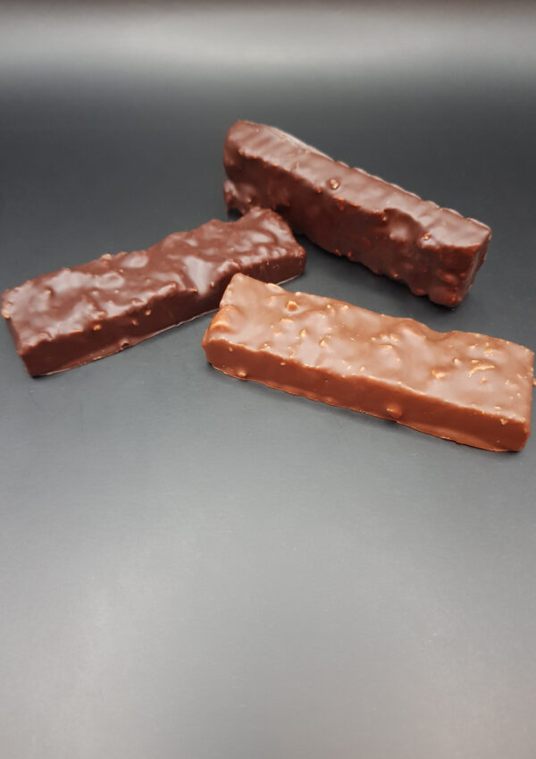 Barre de chocolat, délicieuse et fondante à chaque bouchée.