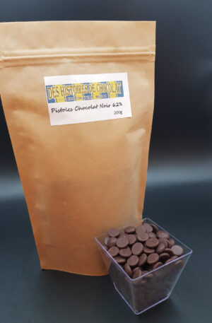 Pistole de chocolat, petites billes de chocolat pur.